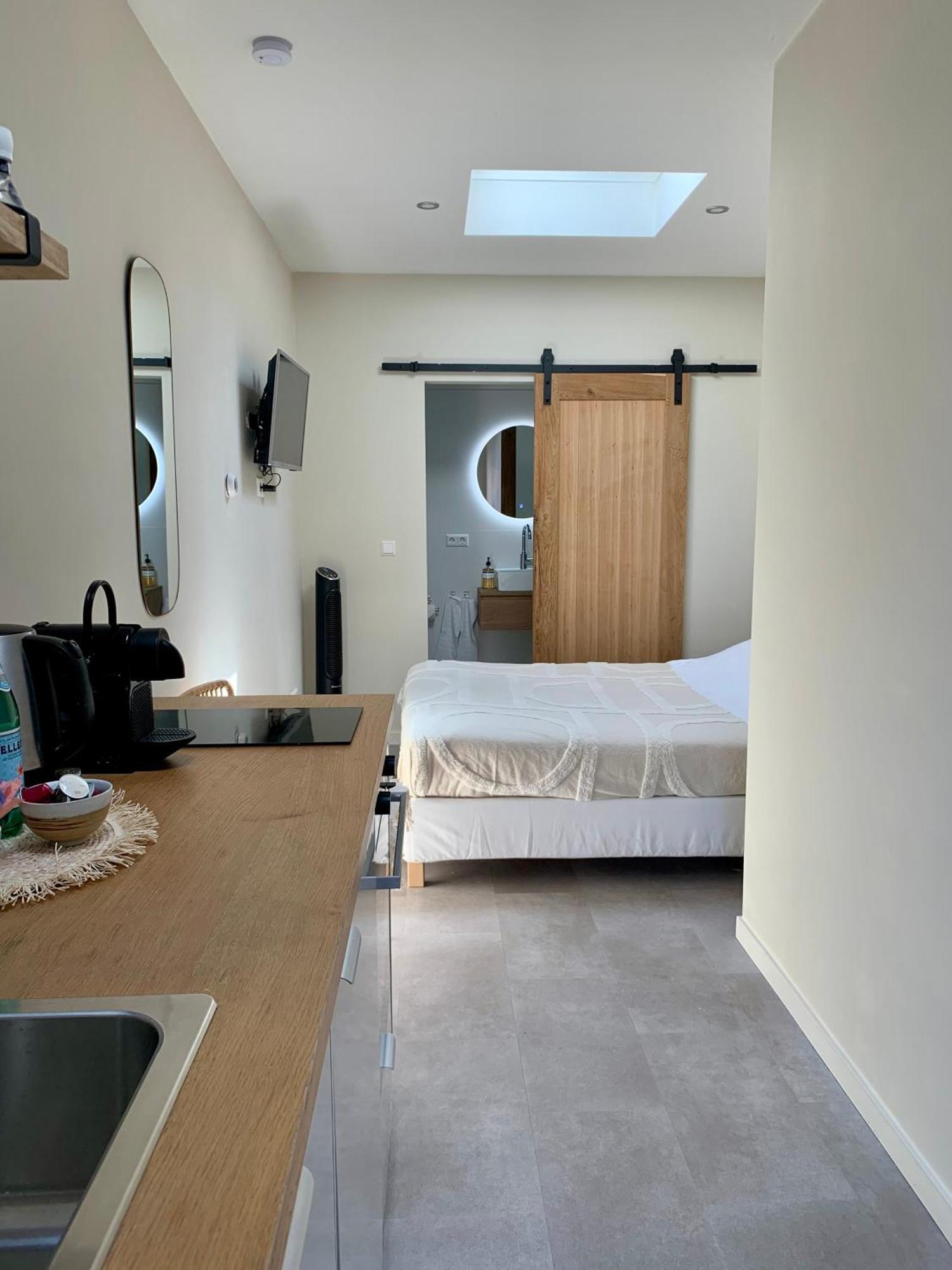 Beach Studio 35 With Private Parking Zandvoort Ngoại thất bức ảnh