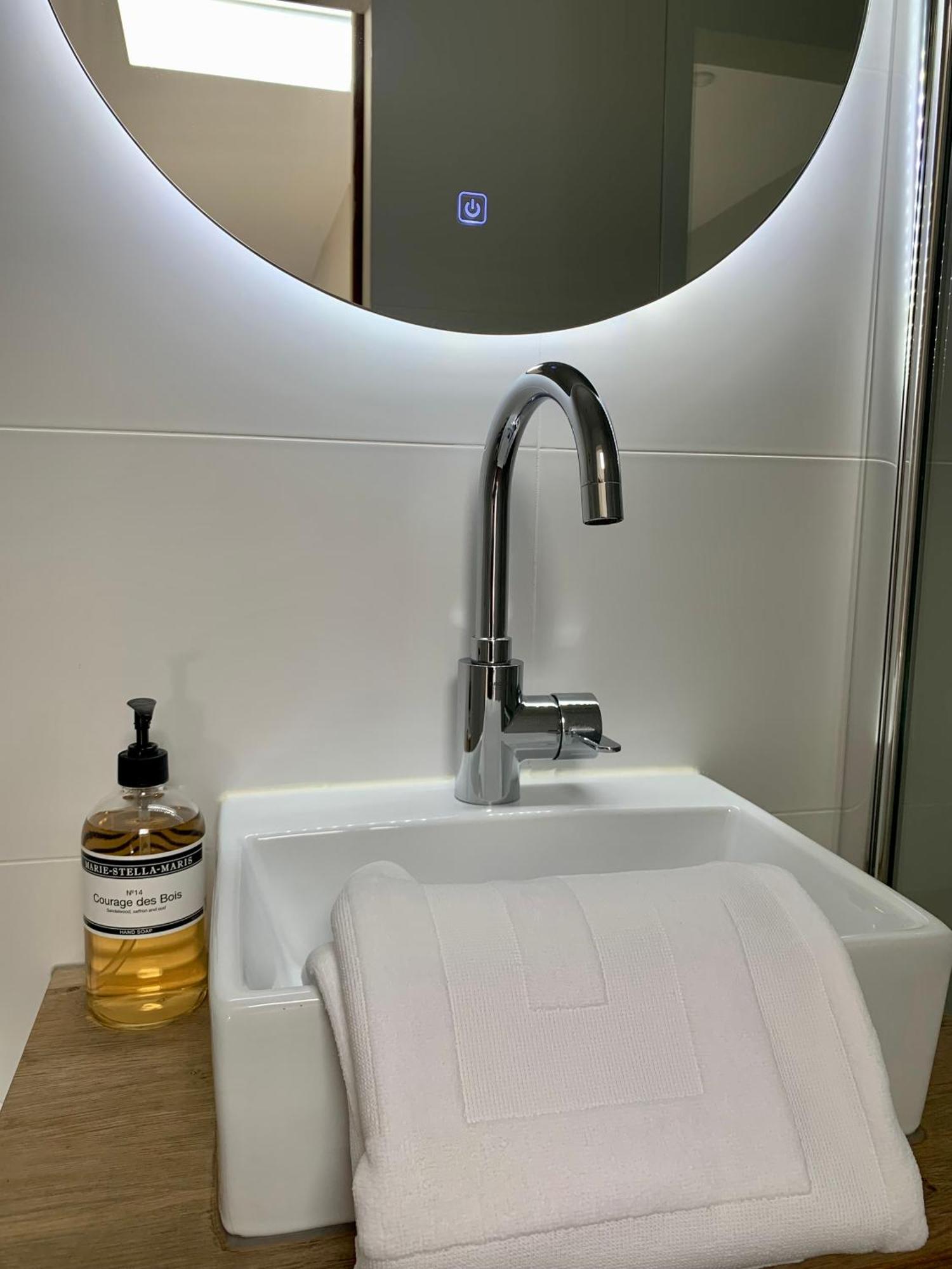 Beach Studio 35 With Private Parking Zandvoort Ngoại thất bức ảnh